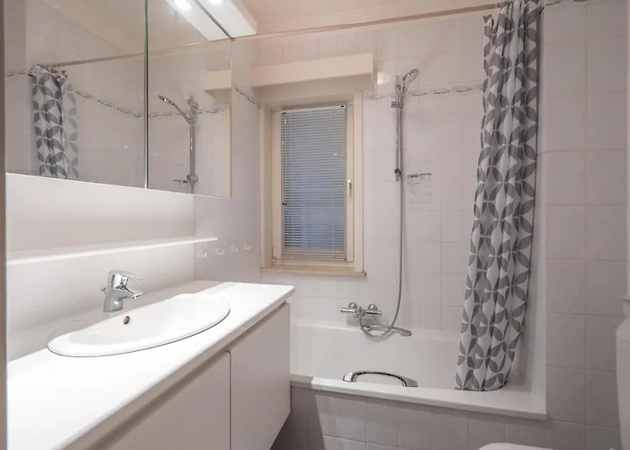 In Near Duinbergen *